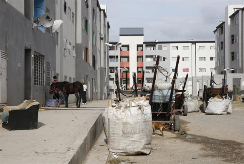 Imagen de la zona entre plateas del Barrio Padre Mugica. 