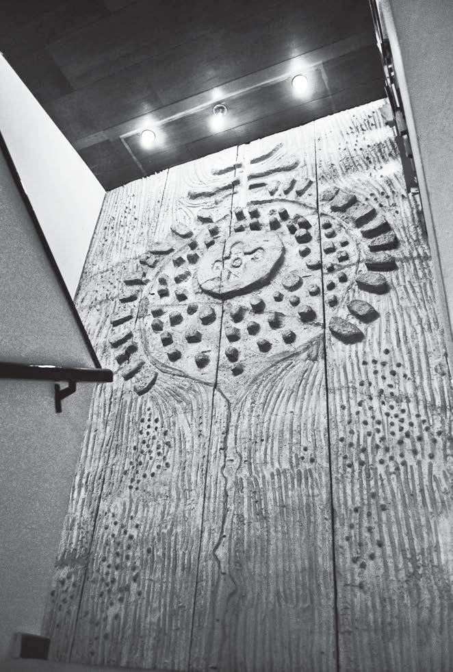 Mural interior ubicado en el descanso de las escaleras en Casa Carbonell (1974)