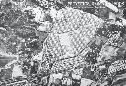 Vista a&eacute;rea de la colonia Santa Luc&iacute;a, urbanizaci&oacute;n desarrollada por el IVU, en el municipio perif&eacute;rico de Ilopango. 