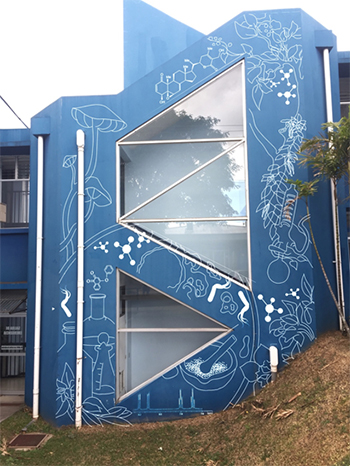 Previsualización del mural sobre el edificio