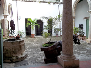 Patio del Museo