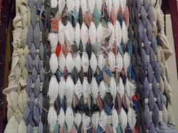 Tejido realizado con textil desechado.