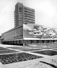 Torre de Rectoría Ciudad Universitaria (1950) con
Mario Pani