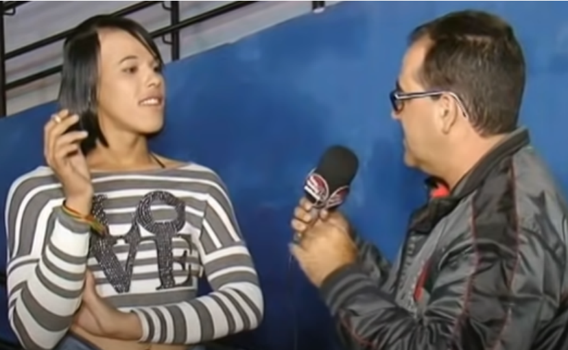 Figura 1 - Paloma Bracho sendo
entrevistada pelo repórter Givanildo Silveira