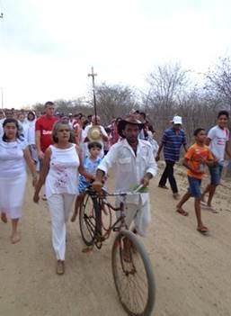 Família
  na Caminhada da seca. [2013]
